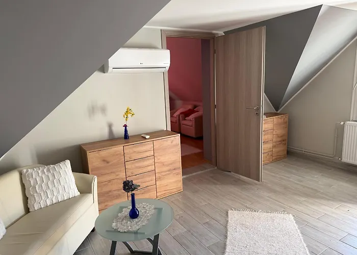 Hegyalja Apartmanhaz