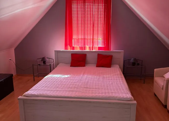 Hegyalja Apartmanhaz Lejlighed Balatongyörök