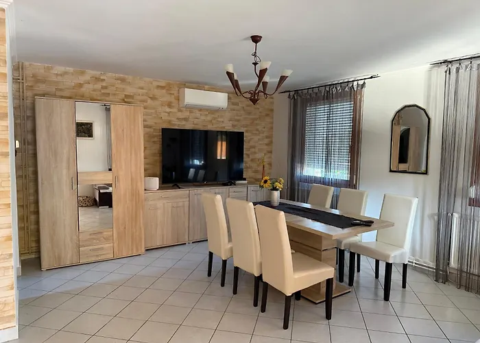 דירה Hegyalja Apartmanhaz Balatongyörök